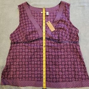 Bass sleeveless cotton blouse